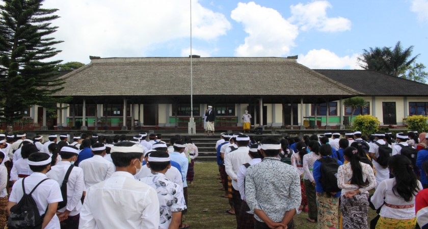 Brosur Sekolah