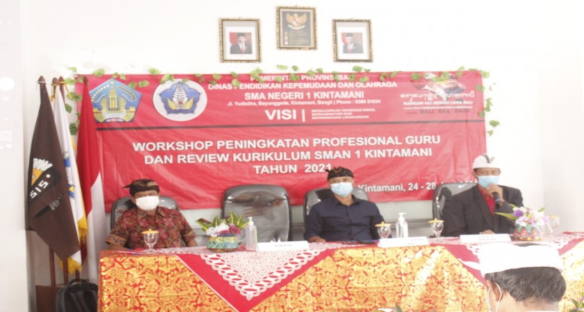 PELATIHAN PENINGKATAN PROFESIONAL GURU DAN REVIEW KURIKULUM TP 2021/2022