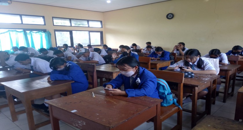Wujudkan “assesmen” secara Efektif dan Efisien, SMAN 1 Kintamani Menggelar “PAS” dengan Platform Exampatra